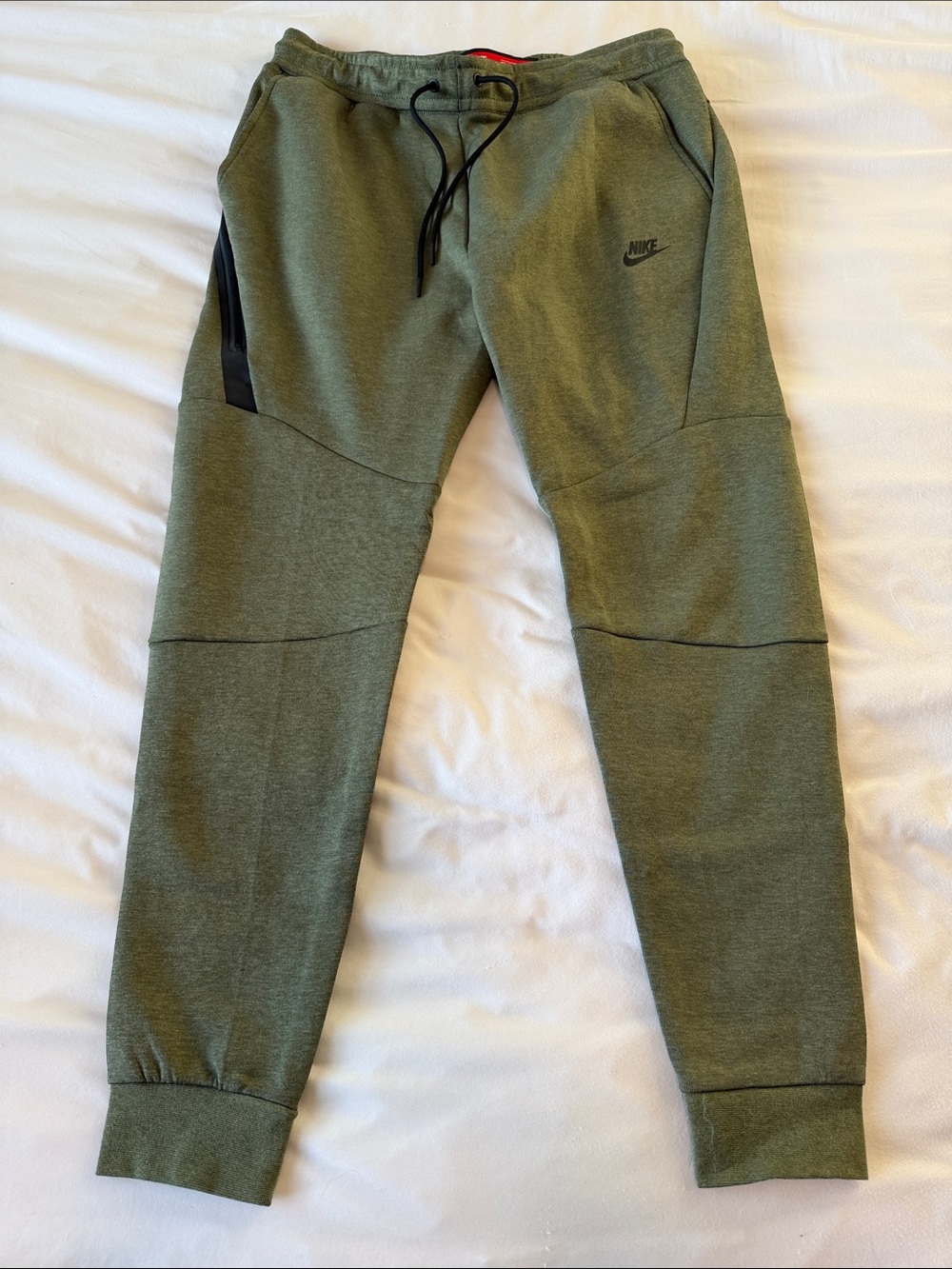 Nike Olive Green Men's Jogger Sweatpants